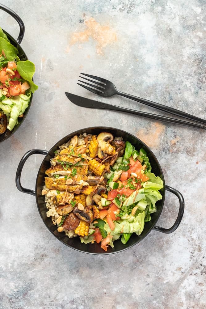 Low carb Burrito Bowl © Lisa Shelton